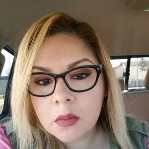 Meet your Posher, Aracely